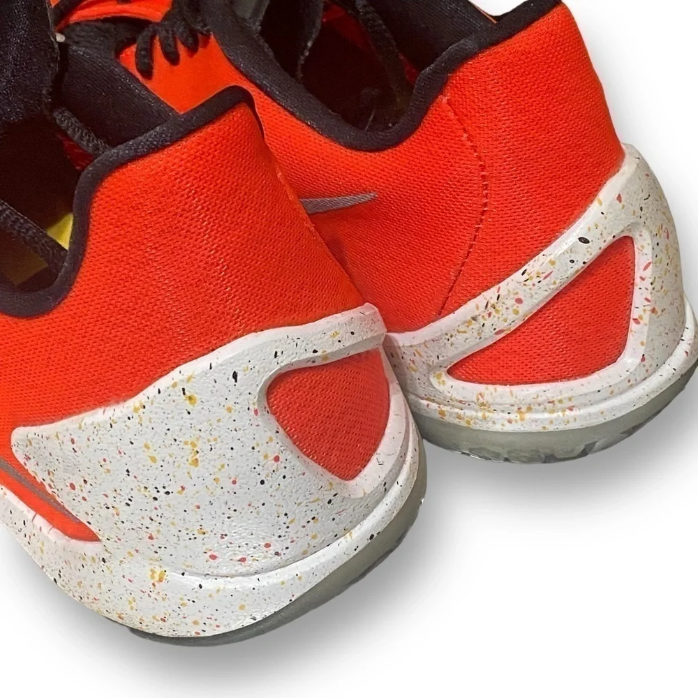 NIKE “Hyperchase” Premium Rouge Sneakers. Men’s Size 10 Bright Orange ECU